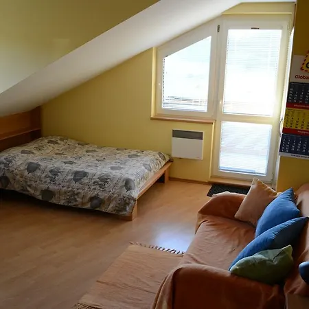 Tatran Apartamento *